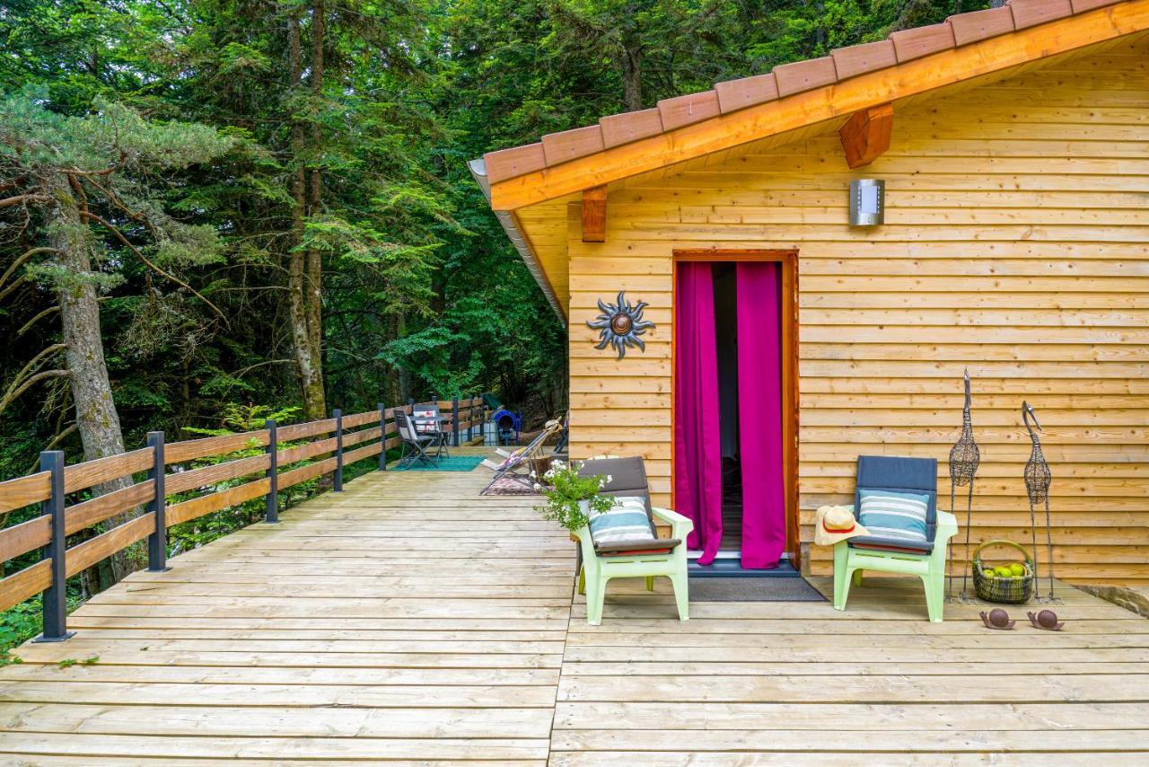Le Mont Besset Bed and Breakfast Lalouvesc Buitenkant foto