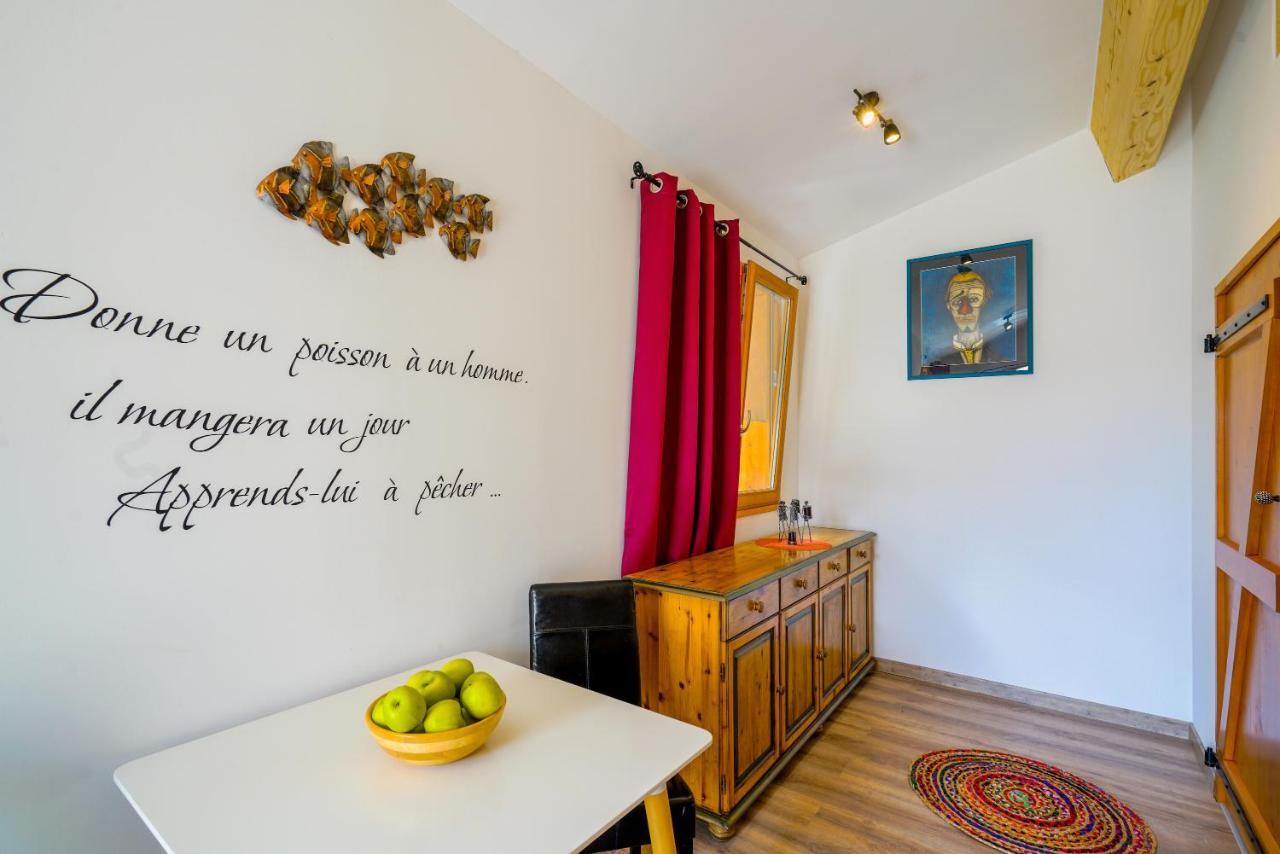 Le Mont Besset Bed and Breakfast Lalouvesc Buitenkant foto