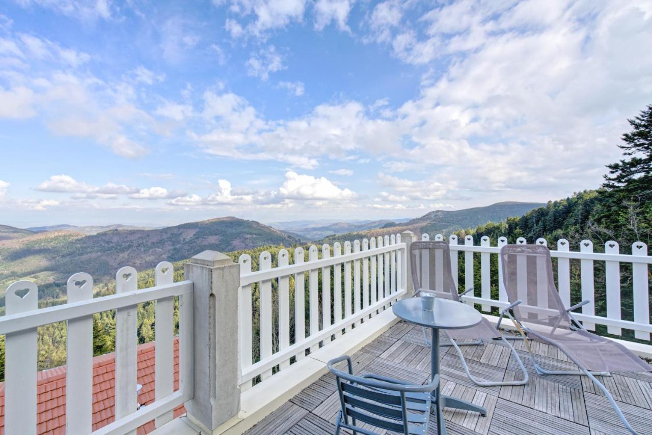 Le Mont Besset Bed and Breakfast Lalouvesc Buitenkant foto