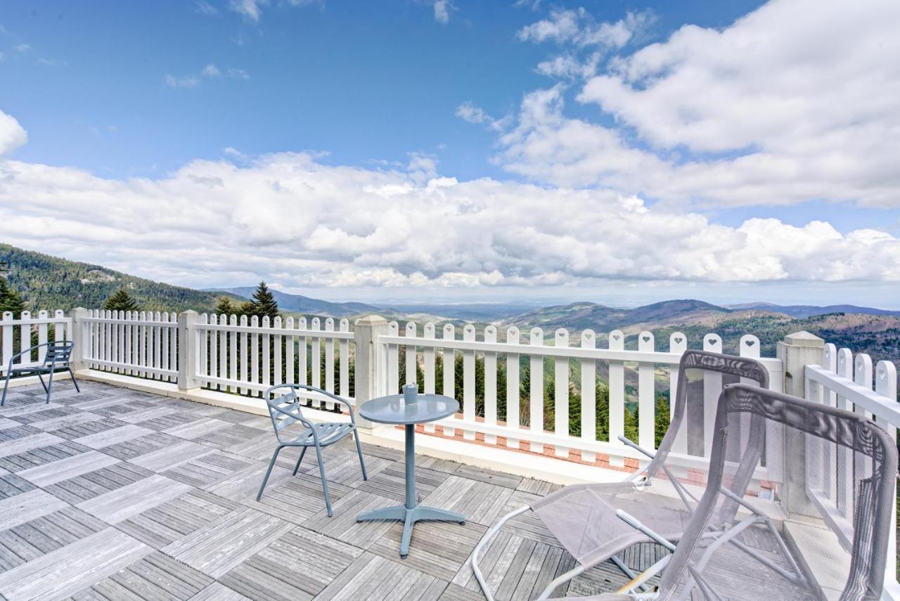 Le Mont Besset Bed and Breakfast Lalouvesc Buitenkant foto