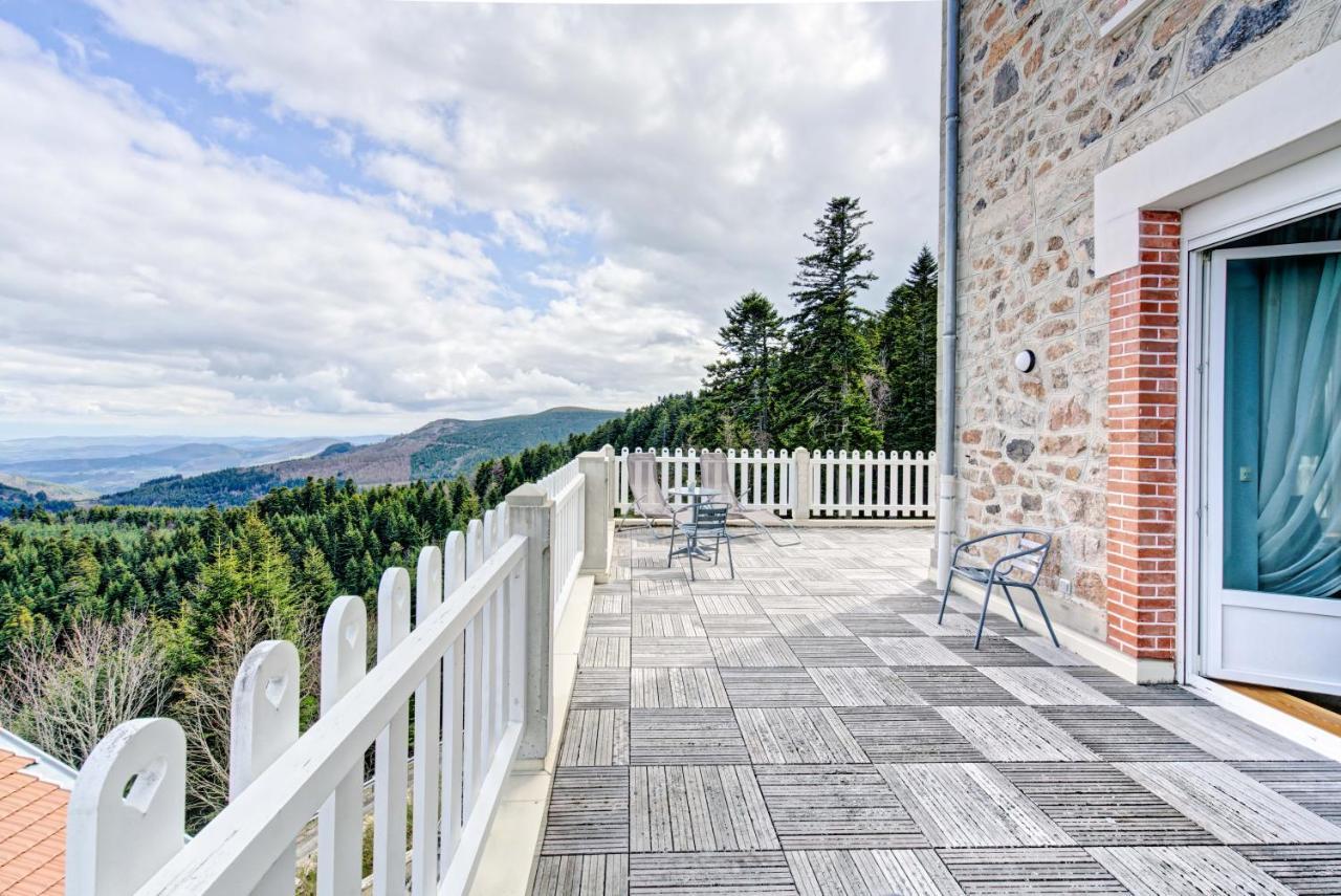 Le Mont Besset Bed and Breakfast Lalouvesc Buitenkant foto