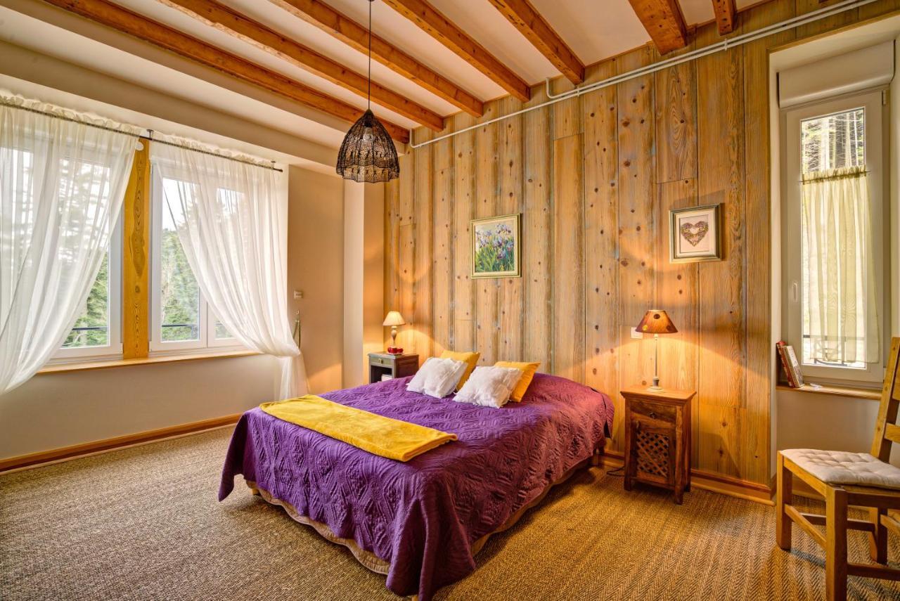 Le Mont Besset Bed and Breakfast Lalouvesc Buitenkant foto